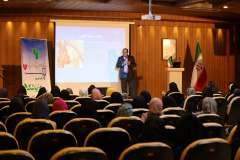 سخنرانی درباره پیشگیری از بیماریهای قلبی عروقی در خانه سلامت شهرداری تهران توسط دکتر اکبر نیک پژوه
